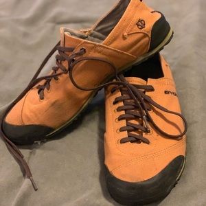 Evolv Cruzer approach hiking shoes men's 10.5